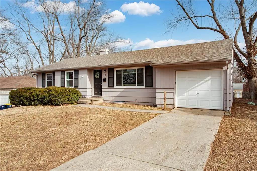 6706 E 98th Street, Kansas City, MO 64134 - #1