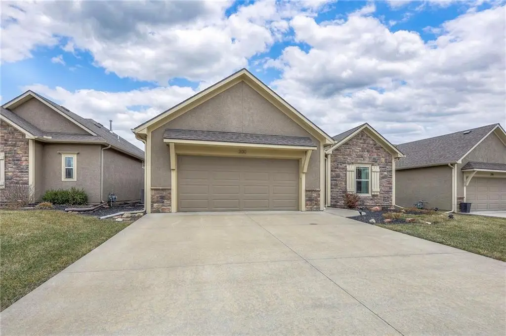 2250 Lake Pointe Dr Drive #300, Lawrence, KS 66049 - #1