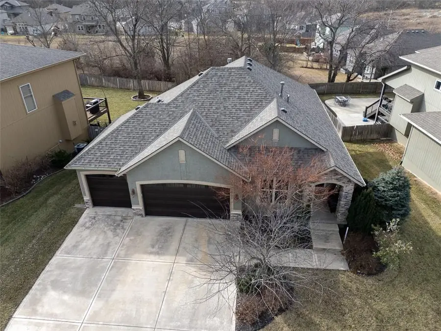 25549 W 144th Street, Olathe, KS 66061 - #3