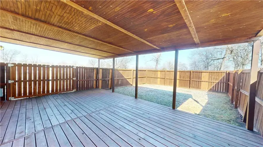 715 E Highland Avenue, Nevada, MO 64772 - #3