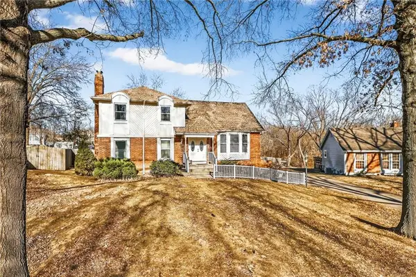 1016 NE 99th Street, Kansas City, MO 64155