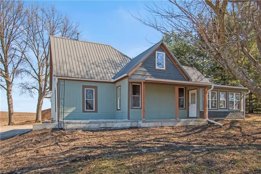 1211 Broad Street, Waverly, MO 64096 - #2