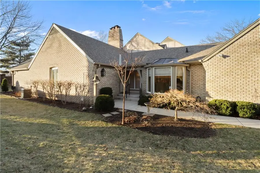 6330 Kennett Place, Mission, KS 66202 - #2