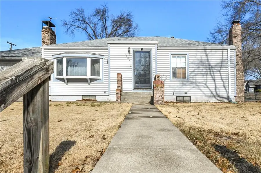 1300 Cherokee Street, Leavenworth, KS 66048 - #3