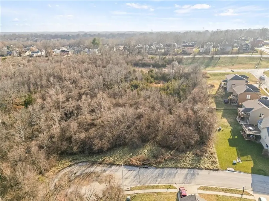 12200 Craig Drive, Grandview, MO 64030 - Image #3