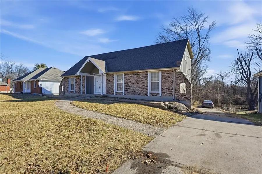 5207 Osage Avenue, Kansas City, MO 64133 - #2