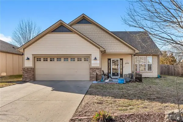 615 N Pennycress Drive, Lawrence, KS 66049