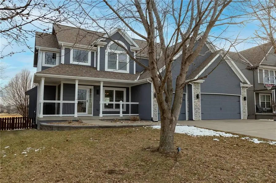 17811 Greyhawke Ridge Drive, Smithville, MO 64089 - Image #2