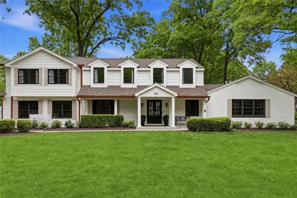 2832 W 91st Street, Leawood, KS 66206
