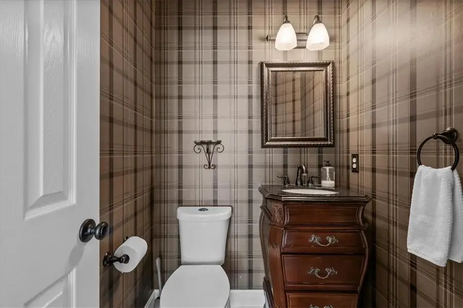 8012 W 131st Place, Overland Park, KS 66213 - #3