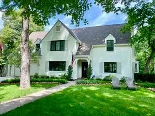 6445 Overbrook Road, Mission Hills, KS 66208 - #2