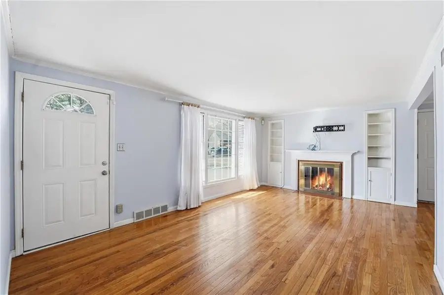 4514 W 72nd Street, Prairie Village, KS 66208 - #2