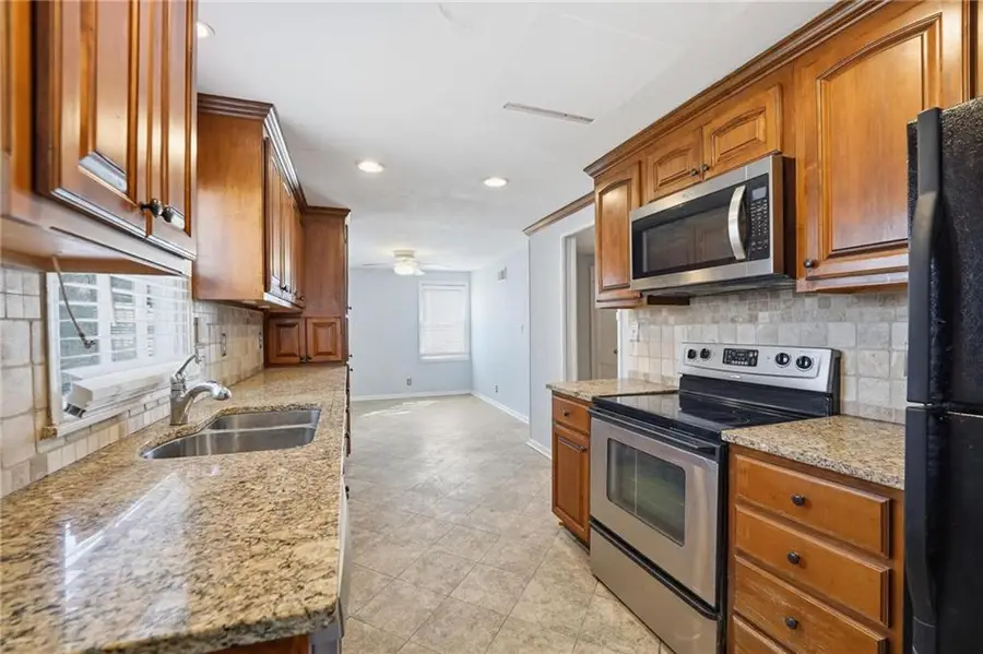 4514 W 72nd Street, Prairie Village, KS 66208 - #3