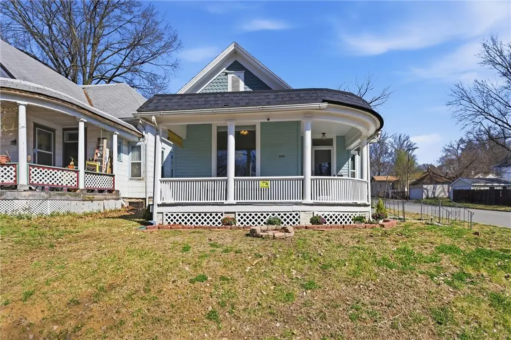 800 Pottawatomie Street, Leavenworth, KS 66048 - #1