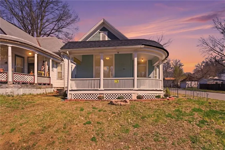 800 Pottawatomie Street, Leavenworth, KS 66048 - #2