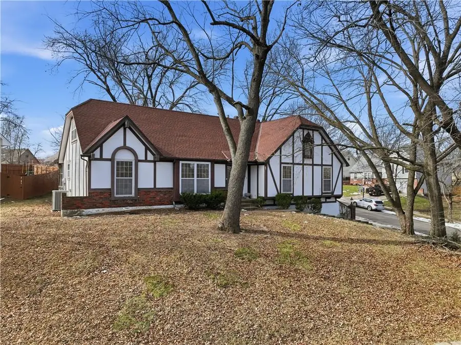 7922 N Northwood Road, Kansas City, MO 64151 - #3