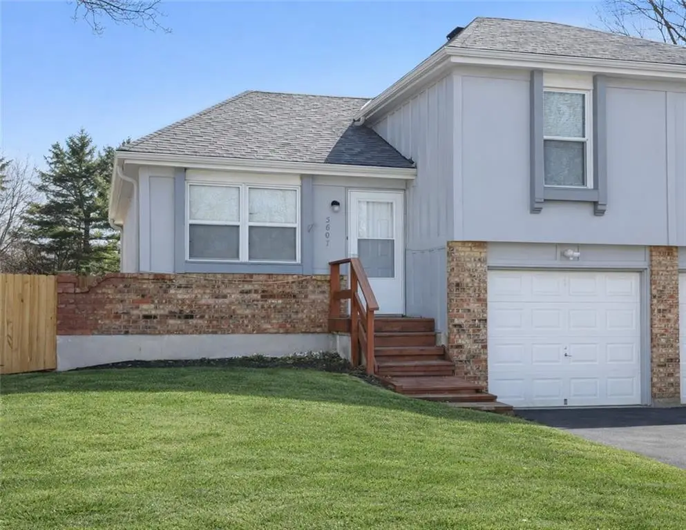 5607 Crest Drive, Kansas City, KS 66106 - #1