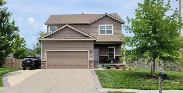 496 E Willow Street, Gardner, KS 66030