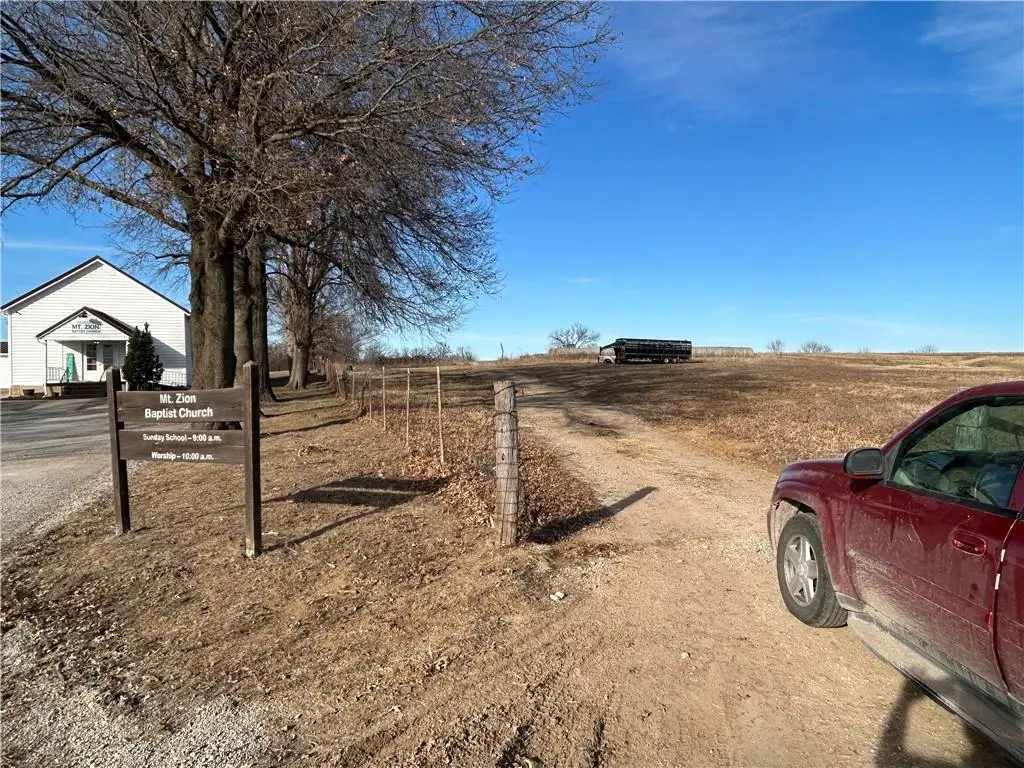 Xx NE V Highway, Warrensburg, MO 64093 - #1