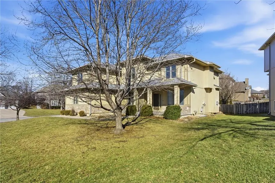 2300 Silver Spring Lane, Lees Summit, MO 64086 - #2