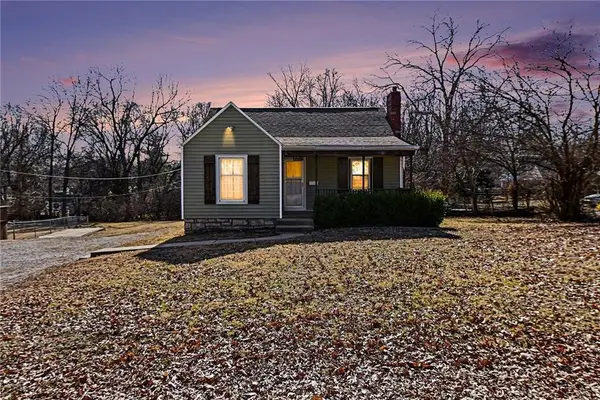 9201 E 68th Terrace, Raytown, MO 64133