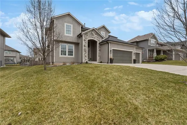 5129 Meadowlark Drive, Shawnee, KS 66226