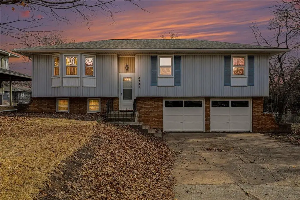 4745 Slater Street, Merriam, KS 66203 - #1