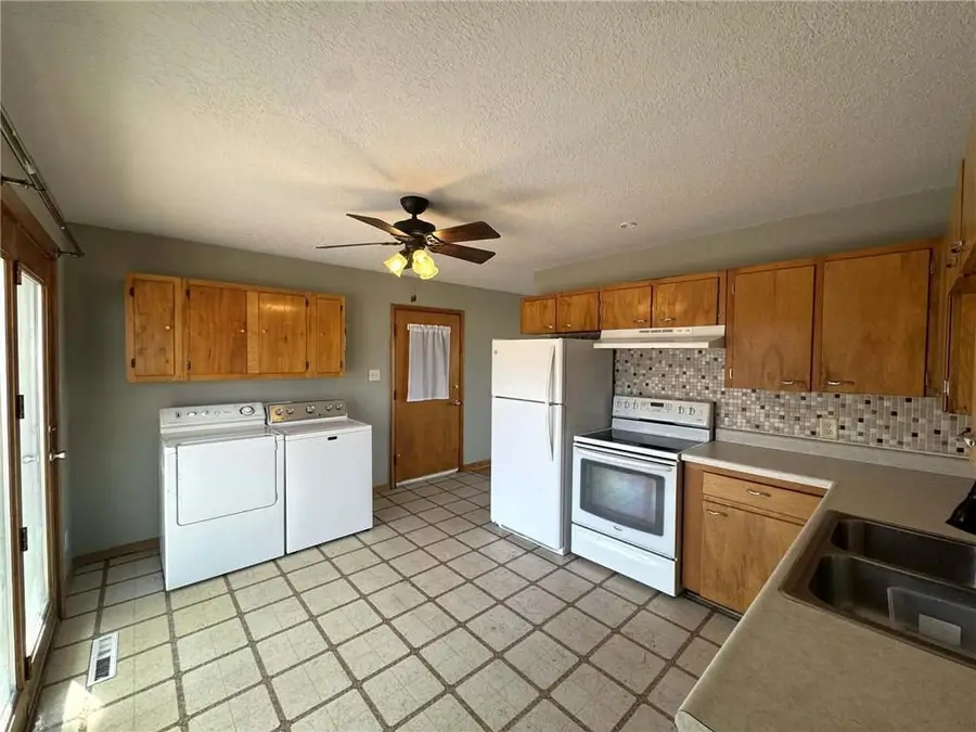 1409 College Drive, Maryville, MO 64468 - #2