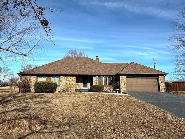 1355 E Ee Highway, El Dorado Springs, MO 64744