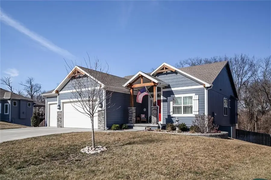 10536 N Shelby Avenue, Kansas City, MO 64154 - #2