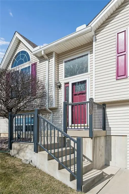 11200 Nogard Avenue, Kansas City, KS 66109 - #2