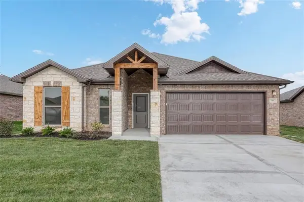16782 S Hall Street, Olathe, KS 66062