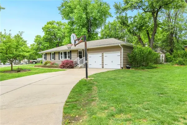 6700 Marty Street, Overland Park, KS 66204