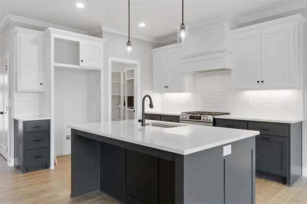 25067 W 94th Terrace, Lenexa, KS 66227 - Image #1