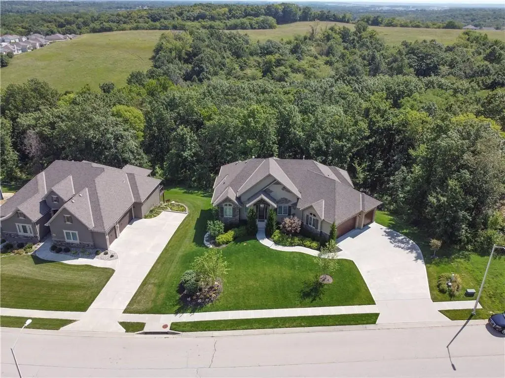 6901 N Norton Avenue, Gladstone, MO 64119 - #1