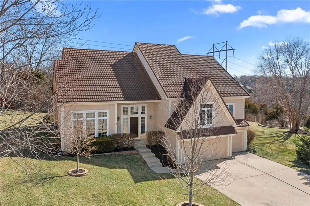 5735 Cottonwood Street, Shawnee, KS 66216 - #1