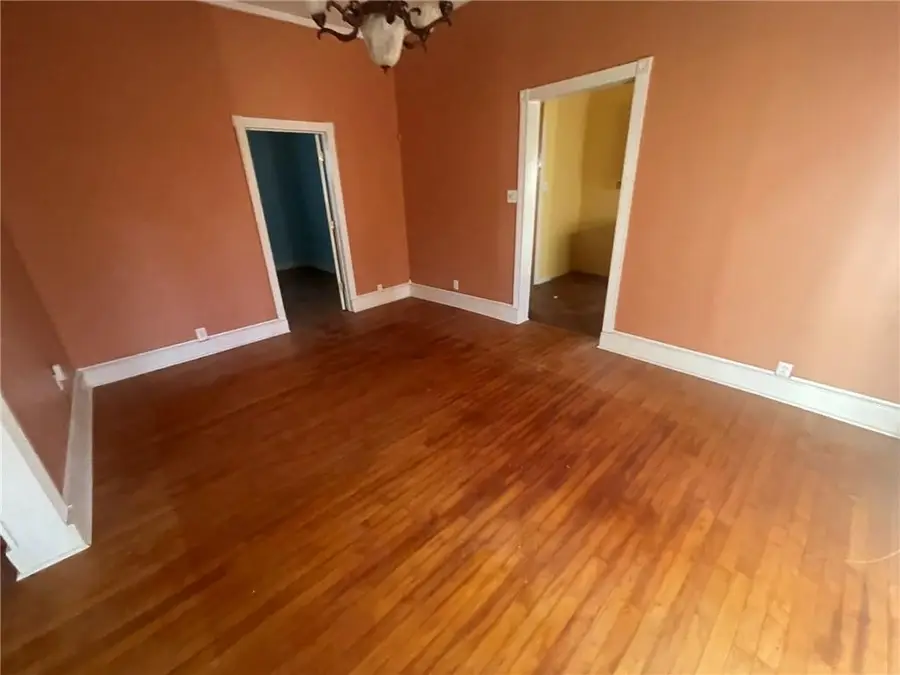 724 E Clinton Street, Clinton, MO 64735 - #2