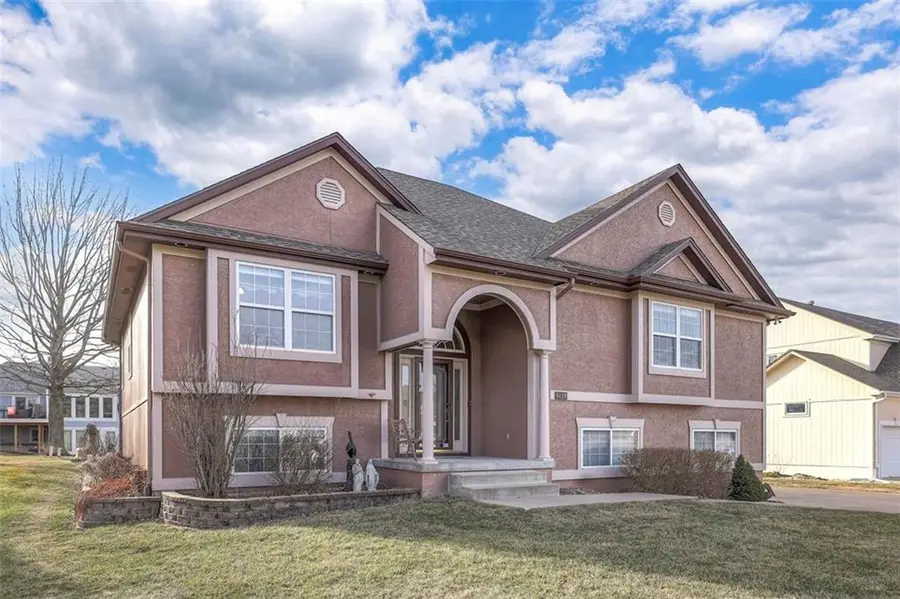 5118 SW Pelican Point, Lees Summit, MO 64082 - #2