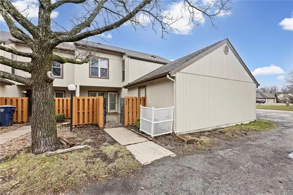 729 E 121 Terrace, Kansas City, MO 64146