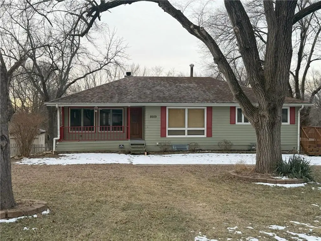 8609 E 116th Street, Kansas City, MO 64134 - #1