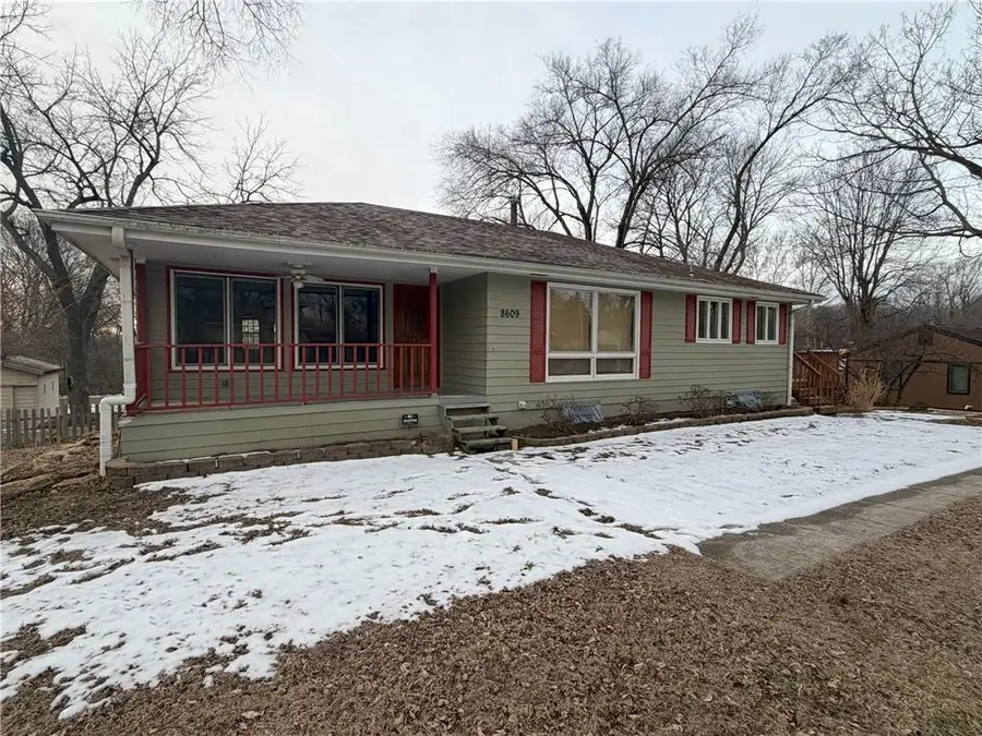 8609 E 116th Street, Kansas City, MO 64134 - #2