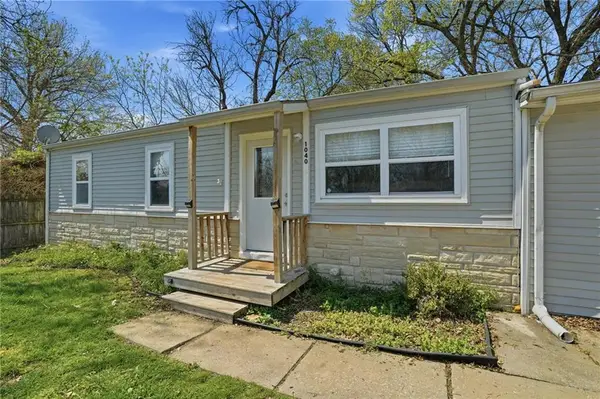 1040 S Cottonwood Street, Ottawa, KS 66067