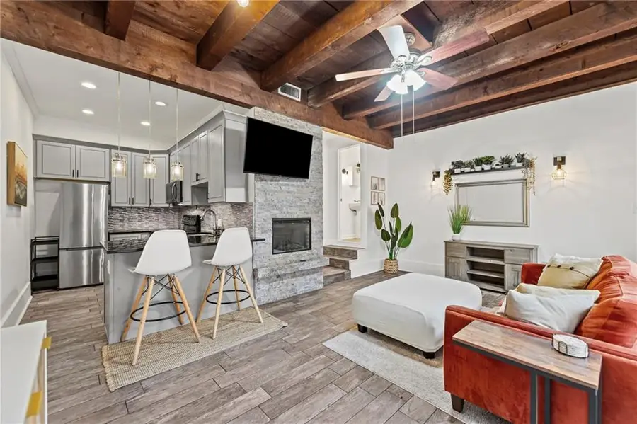 1111 W 46th Street #34, Kansas City, MO 64112 - #3