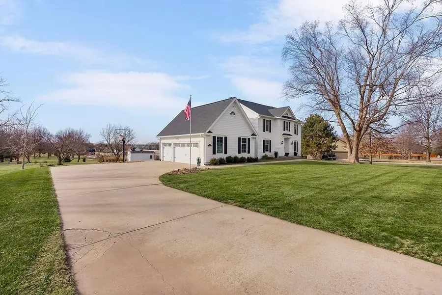 15142 Oakmont Street, Overland Park, KS 66221 - #2