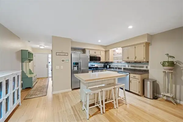 4038 N Hardesty Avenue, Kansas City, MO 64117