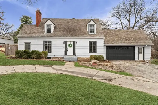 9616 Holmes Road, Kansas City, MO 64131