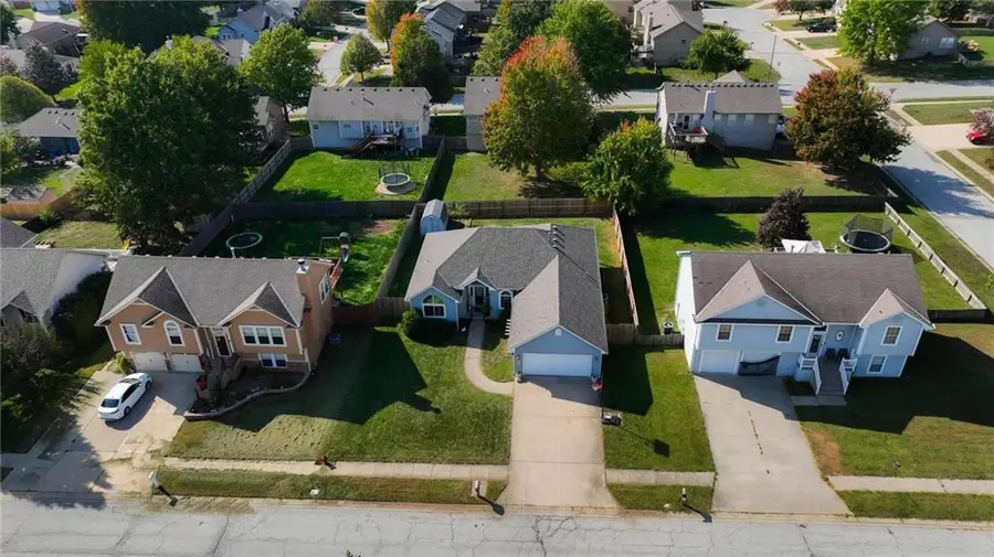 2237 NE Maybrook Drive, Blue Springs, MO 64029 - #3