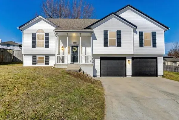 1131 N Mohican Court, Independence, MO 64056