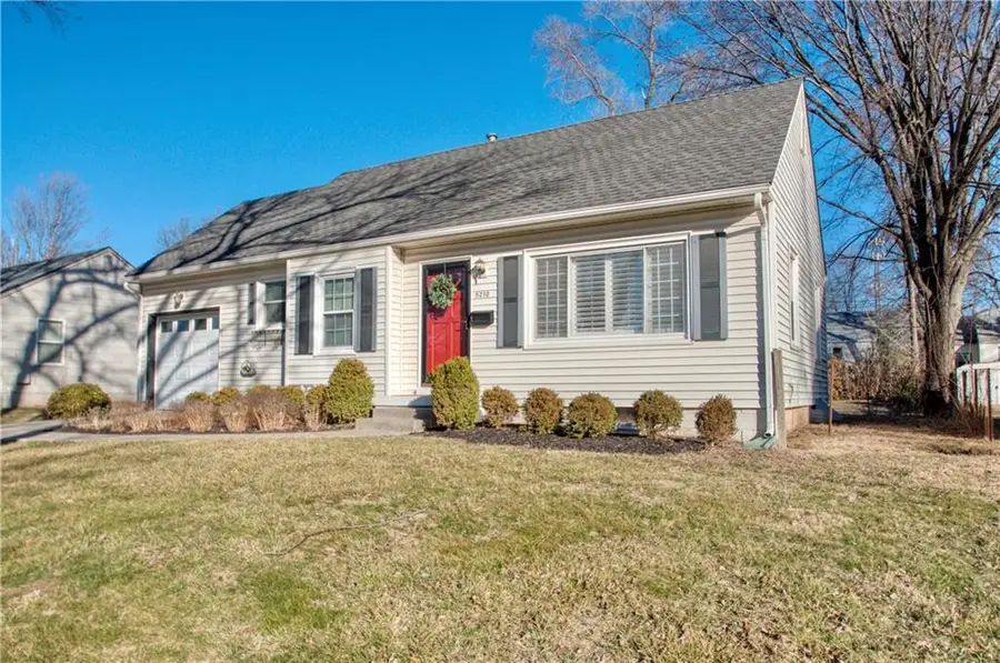 5210 W 49th Terrace, Roeland Park, KS 66205 - #2