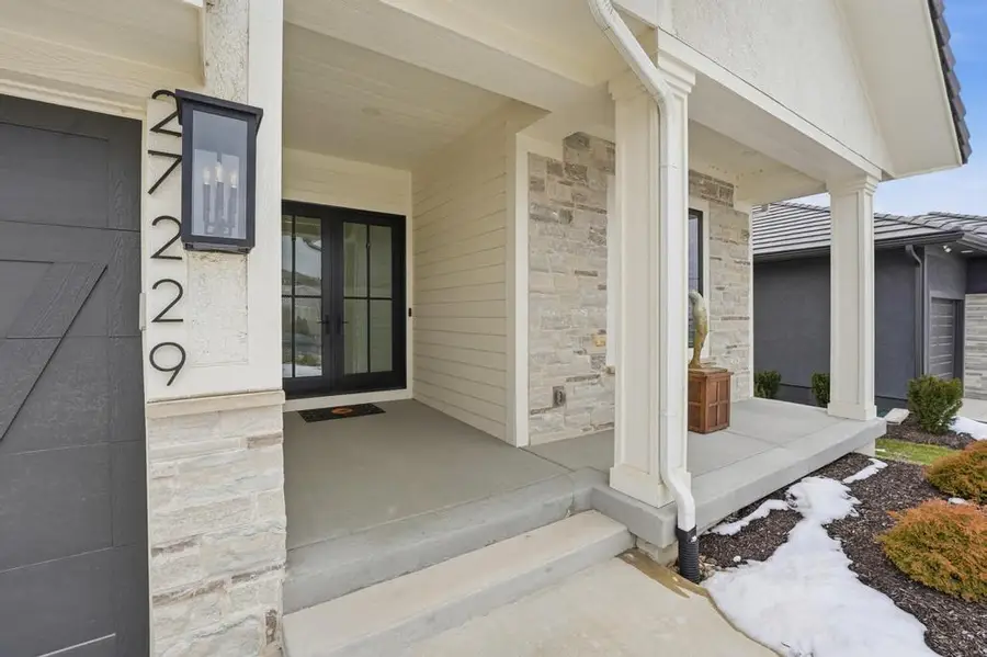 27229 W 100th Terrace, Olathe, KS 66061 - #3